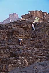 Backpackers ascending the Papago wall.  Escalante Route.  Grand Canyon National Park.  (c) Rob Kleine, All Rights Reserved.  www.gentleye.com